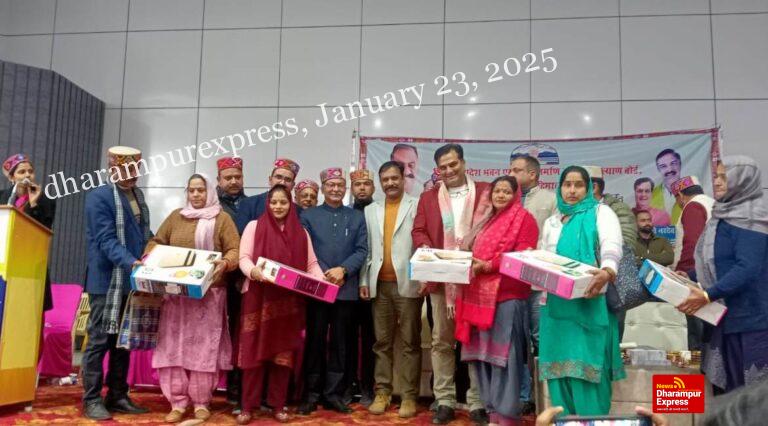 निजी निर्माण कार्यों में दिहाड़ी लगाने वालों को भी मिलेगा लाभ : नरदेव कंवर