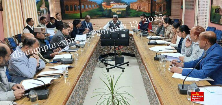 हमीरपुर में 52,711 लोगों को मिल रही है सामाजिक सुरक्षा पेंशन : सुरेश कुमार