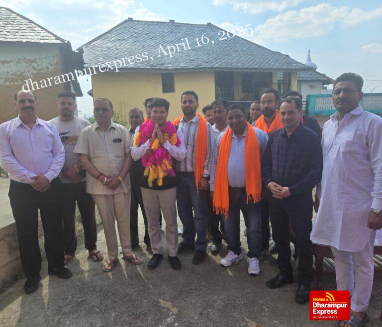 गांव कोट ग्रामीणों द्वारा चेयरमैन राजीव राणा के समक्ष रखी समस्याएं