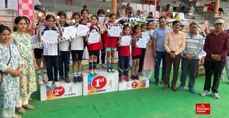 दो दिवसीय जिला स्तरीय एथलेटिक्स प्रतियोगिता संपन्न