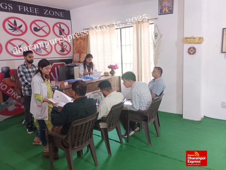 नशा निवारण केंद्रों में दाखिल लोगों की हो नियमित स्वास्थ्य जांच : एडीसी