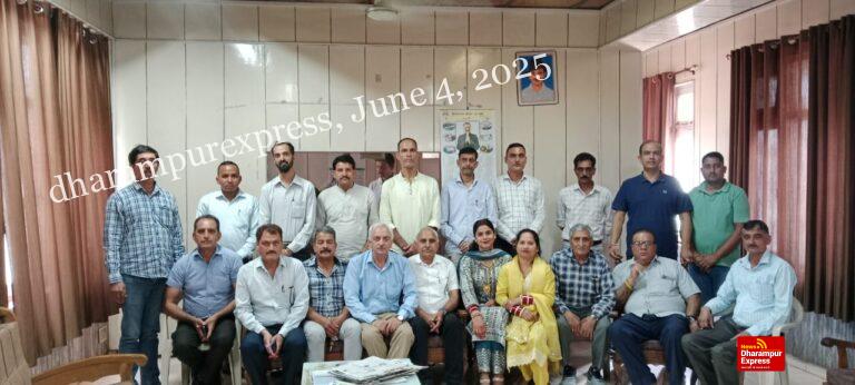 प्रैस क्ल्ब हमीरपुर मनाएगा रजत जयंती समारोह, मुख्यमंत्राी को किया जाएगा आमंत्रित