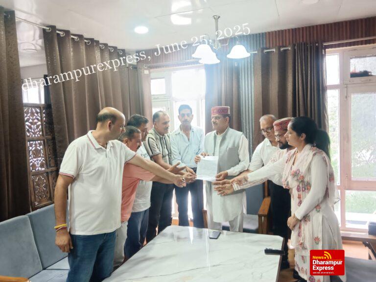 प्रेस क्लब सुजानपुर के सदस्यों ने विधायक सुजानपुर से की शिष्टाचार भेंट