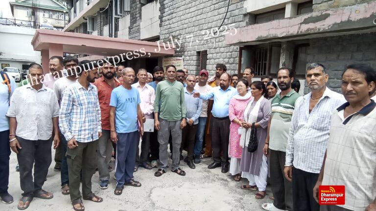 सौंदर्यकरण के नाम पर रेहड़ी फडी वर्कर्स को हटाया जा रहा :सीटू 