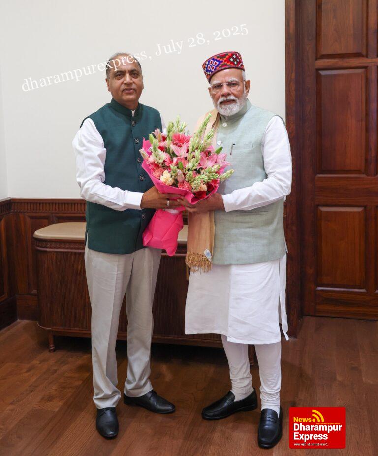 प्रधानमंत्री से मिले जयराम ठाकुर, एरिया स्पेसिफिक पैकेज मांगा