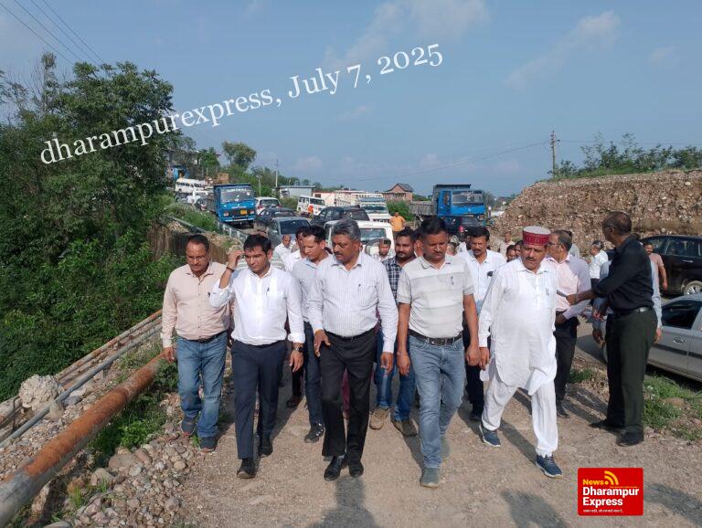विधायक सुरेश कुमार और कैप्टन रणजीत सिंह ने हाईवे के अधिकारियों को दिए कड़े निर्देश