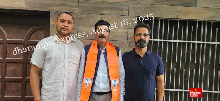 बजट न होने और चहेतों को लाभ पहुंचाने के लिए दो साल चुनाव नहीं करवा रही कांग्रेसः श्री पाल शर्मा