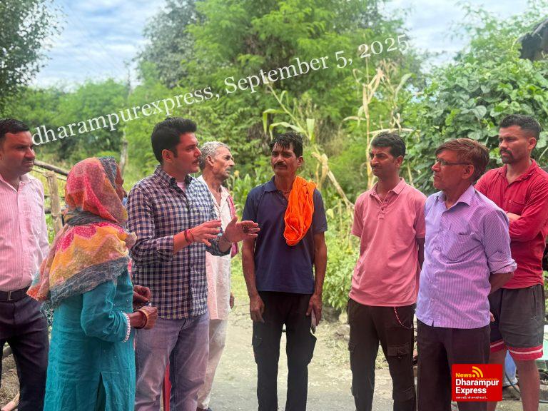 चबूतरा में आई त्रासदी में जरूरतमंद परिवारों के साथ ख़डी है संस्था : अभिषेक राणा 