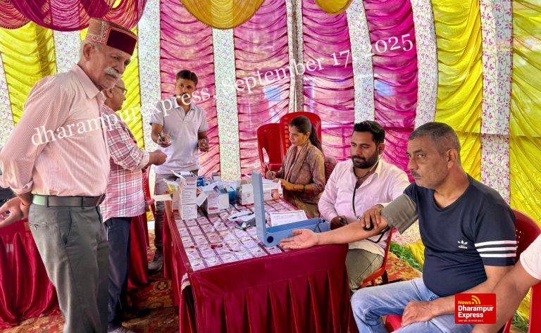 सेवा पखवाड़े पर सांसद मोबाईल स्वास्थ्य सेवा टीमों ने किया स्वास्थ्य जांच शिविरों का आयोजन