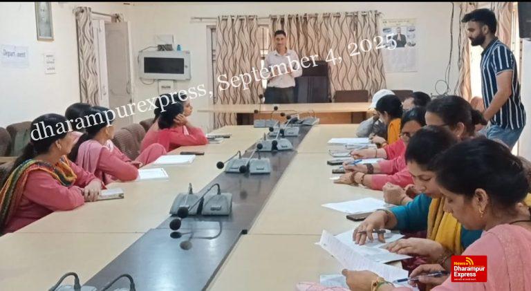 फील्ड कर्मचारियों को सिखाए जा रहे हैं आपदा प्रबंधन के गुर