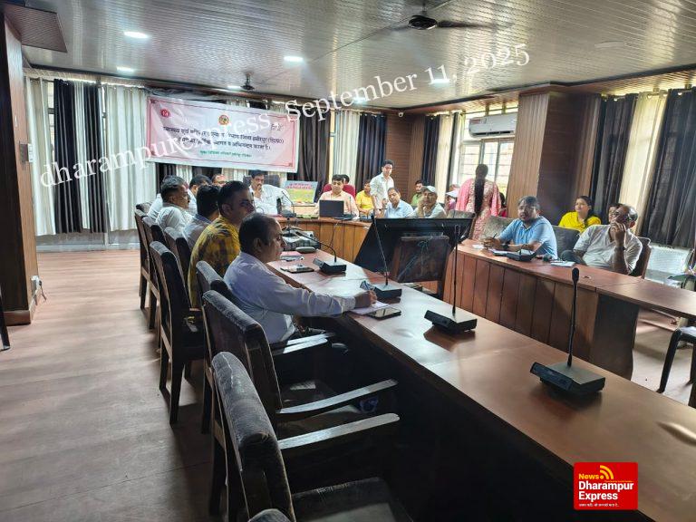 सीएमओ ऑफिस में जिला स्तरीय मासिक मूल्यांकन बैठक का हुआ आयोजन