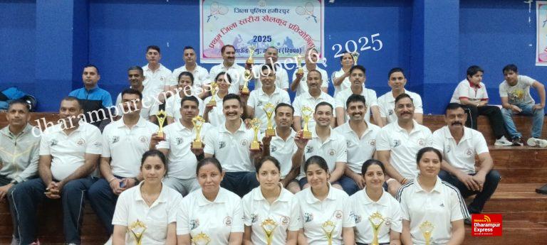 कविता और अंकज ने जिला पुलिस बैडमिंटन चैंपियनशिप जीती
