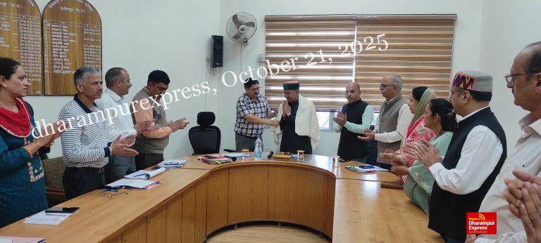 नगर निगम के हर वार्ड में पार्किंग की संभावनाएं तलाशें: सुनील शर्मा बिट्टू