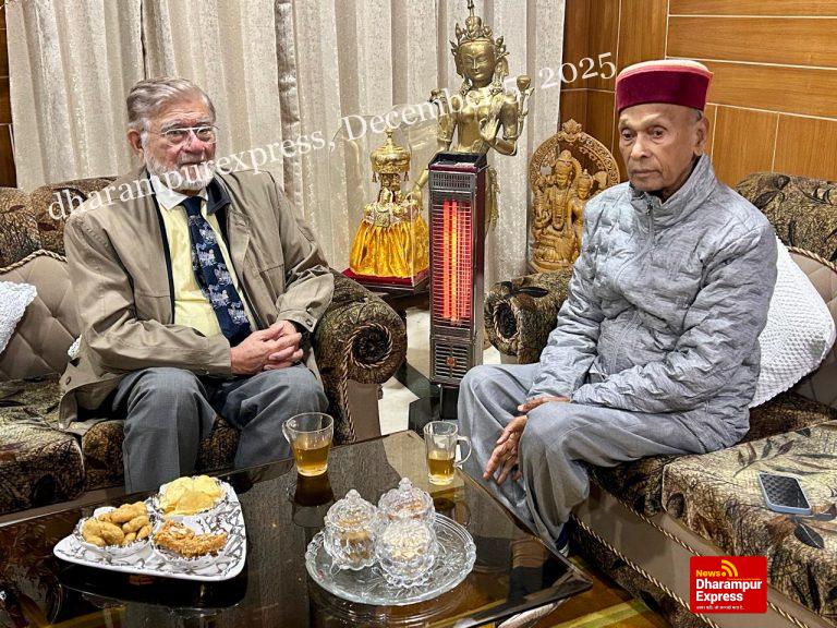 प्रो. प्रेम कुमार धूमल से प्रसिद्ध साहित्यकार यशपाल के पुत्र आनंद यशपाल की भेंट
