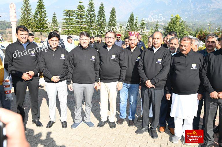 लोग इलाज के लिए तरस रहे और सरकार विपक्ष के खिलाफ प्रचार पर करोड़ों उड़ा रही : जयराम ठाकुर