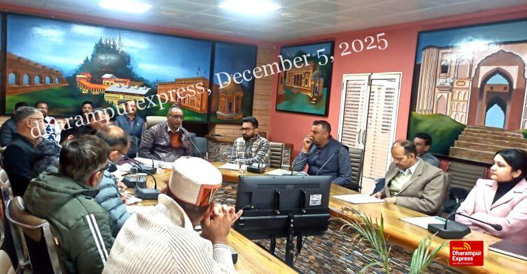 जन संकल्प सम्मेलन के लिए जाने वाले वाहनों की सूचना दें अधिकारी