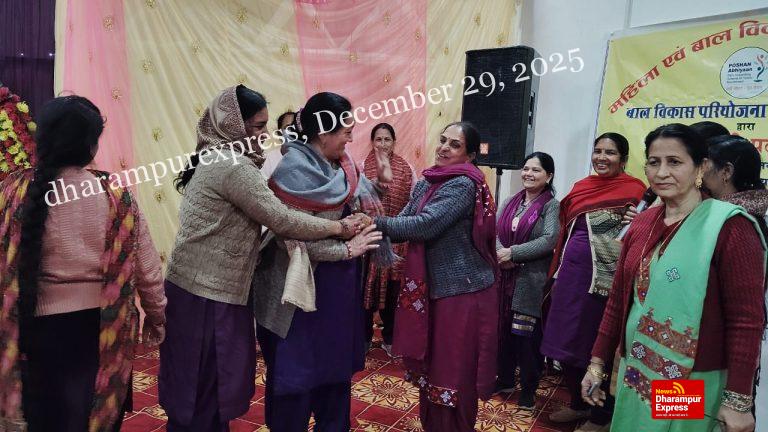 आंगनवाड़ी वर्करों को दिया जा रहा ‘पोषण भी, पढ़ाई भी’ का प्रशिक्षण