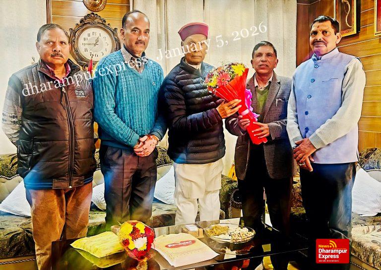 प्रोफेसर धूमल से मिले भाजपा प्रदेश व हमीरपुर जिला के शोध प्रकोष्ठ के नवनियुक्त संयोजक