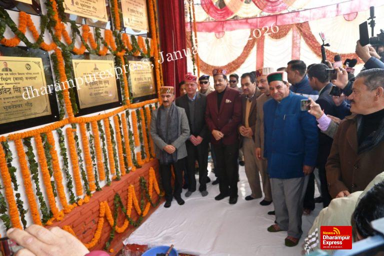 मुख्यमंत्री ने किए मनाली में 63.56 करोड़ रुपये की परियोजनाओं के उद्घाटन एवं शिलान्यास