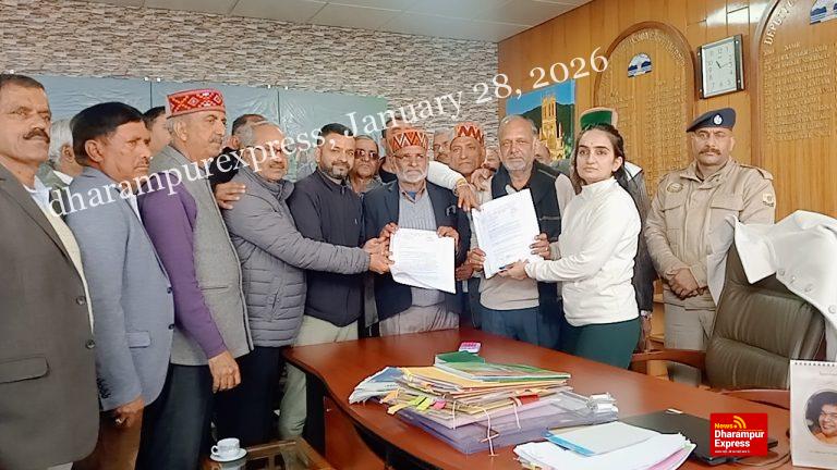 यूजीसी बिल के विरोध में हमीरपुर में गरजे राजपूत महासभा व सवर्ण समाज, बिल वापिस लेने की मांग