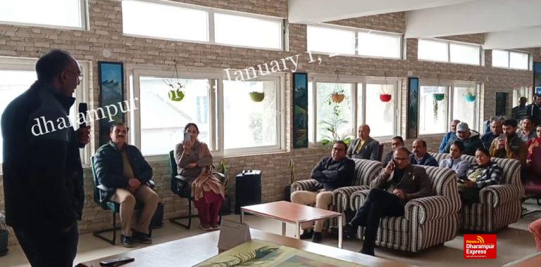 डीसी ने सरकारी तंत्र में अनौपचारिक, व्यक्तिगत एवं मानवीय संबंधों का महत्व समझाया
