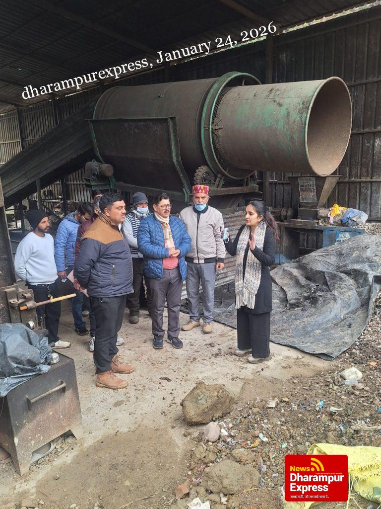 डीसी गंधर्वा राठौड़ ने किया नगर निगम के कार्यों का निरीक्षण