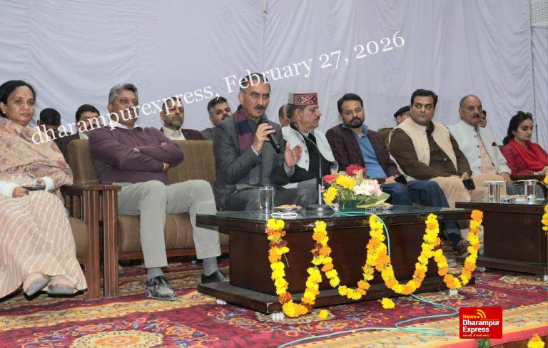 नए मेडिकल कॉलेज में शिफ्ट करने से पहले देंगे सभी आधुनिक मशीनेंः मुख्यमंत्री