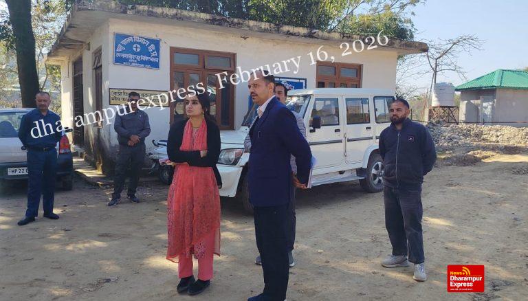डीसी गंधर्वा राठौड़ ने भोरंज में लिया विभिन्न विकास कार्यों का जायजा