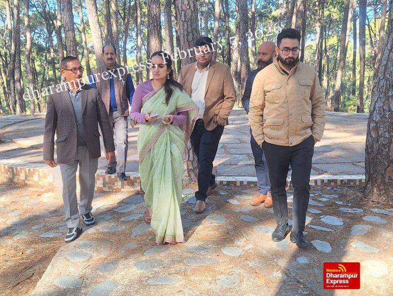 हीरानगर के पार्क में किया जाएगा विभिन्न सुविधाओं का विस्तार: गंधर्वा राठौड़