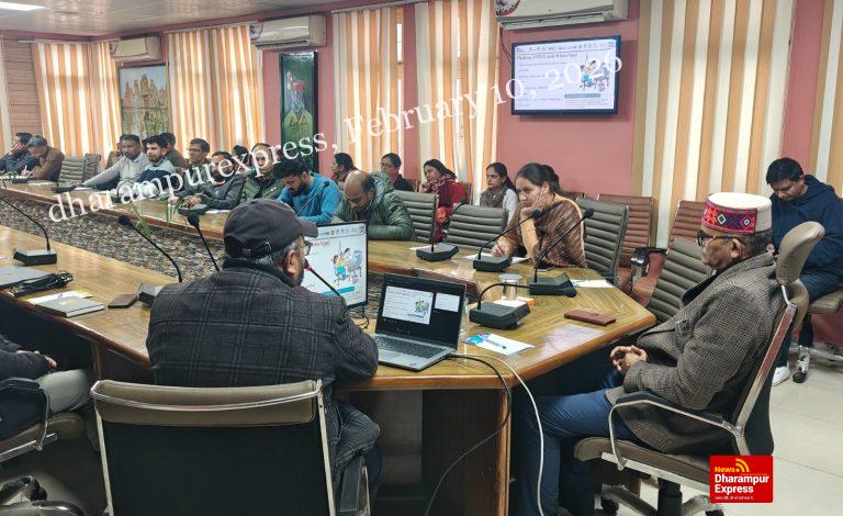 सुरक्षित इंटरनेट दिवस पर अधिकारियों-कर्मचारियों को किया जागरुक