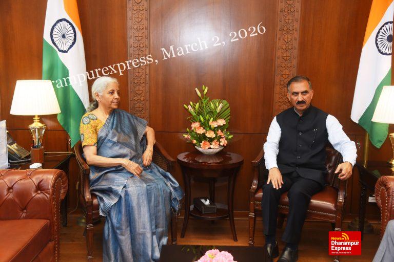 मुख्यमंत्री ने केंद्रीय वित्त मंत्री से की भेंट, स्पेशल सेंट्रल असिस्टेंस के तहत वित्तीय पैकेज प्रदान करने का किया आग्रह 