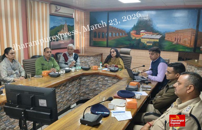 एचआईवी-एड्स से ग्रस्त लोगों और उनके आश्रितों तक पहुंचाएं योजनाएं