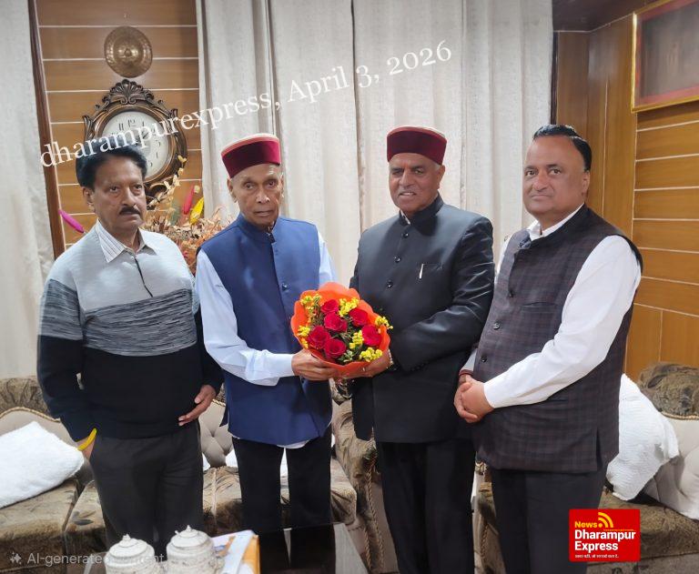 पूर्व सांसद वीरेंद्र कश्यप ने समीरपुर में प्रो. प्रेम कुमार धूमल से की शिष्टाचार भेंट