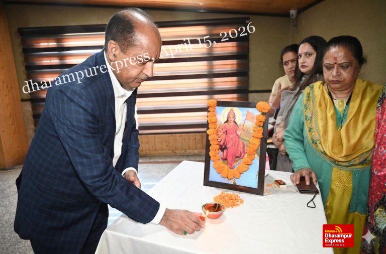 मुख्यमंत्री की झूठी घोषणाओं पर अब कोई विश्वास नहीं करता, पिछले वादों का हिसाब दें : जयराम ठाकुर