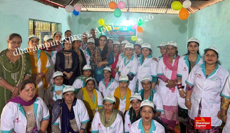 उपायुक्त गंधर्वा राठौड़ ने किया आरसेटी के प्रशिक्षण शिविर का निरीक्षण, महिलाओं का मार्गदर्शन किया