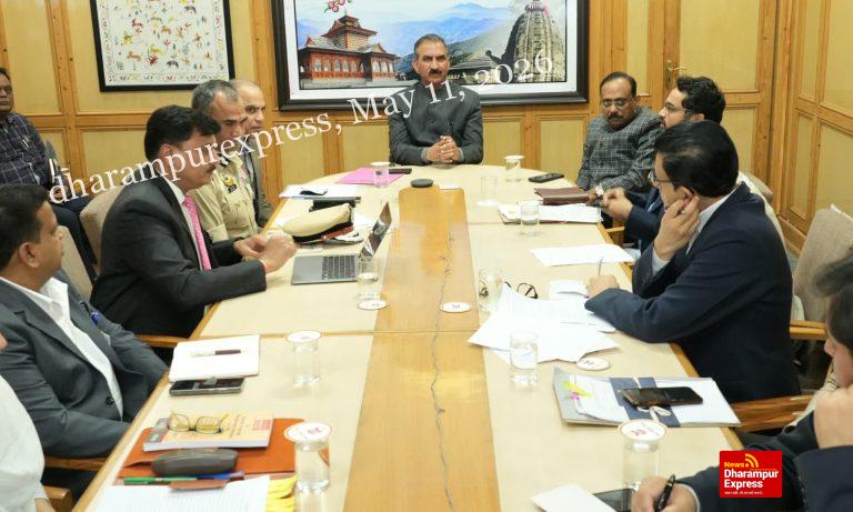 मुख्यमंत्री ने सब्जी मंडी शिमला में निर्मित होने वाले व्यावसायिक परिसर की समीक्षा की