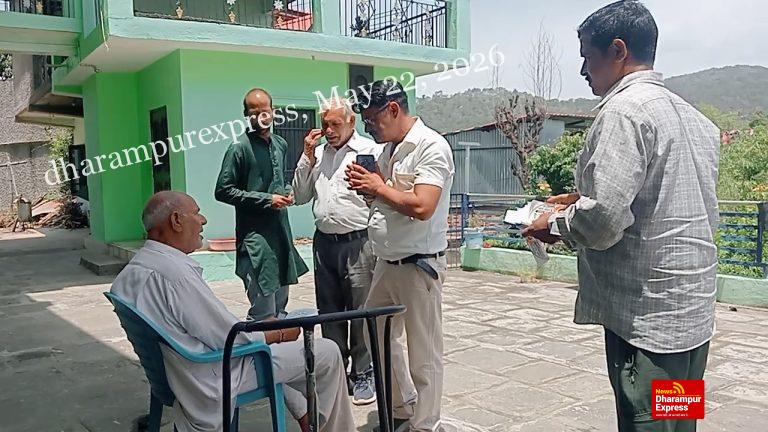 जंगल रोपा वार्ड से जिला परिषद प्रत्याशी उम्मीदवार अवनीश लोहिया ने बकारटी में मांगे वोट 